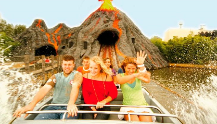 movie park germany wasserbahn bermuda