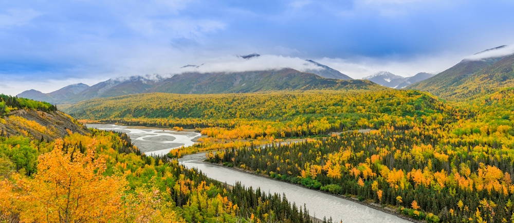 View of Alaskan Mountains Achorage by Zetong Li on Unsplash