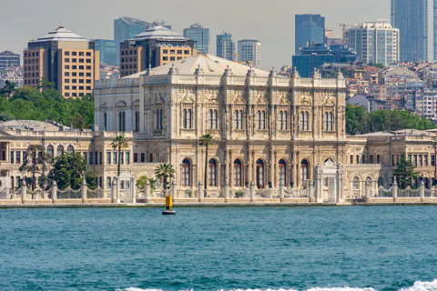 Bosphorus Strait: History, Bridges + Travel Tips
