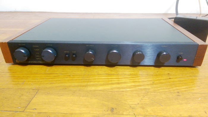 Belles XLM Preamp with Phono, Outboard Power Supply