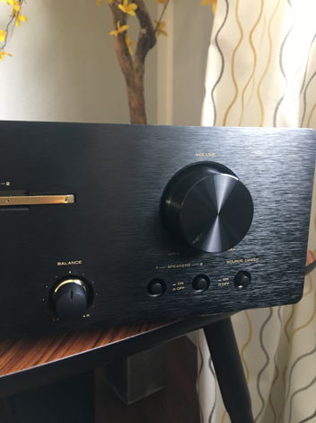 Marantz PM7001 Stereo Integrated  Amplifier In Excellen...