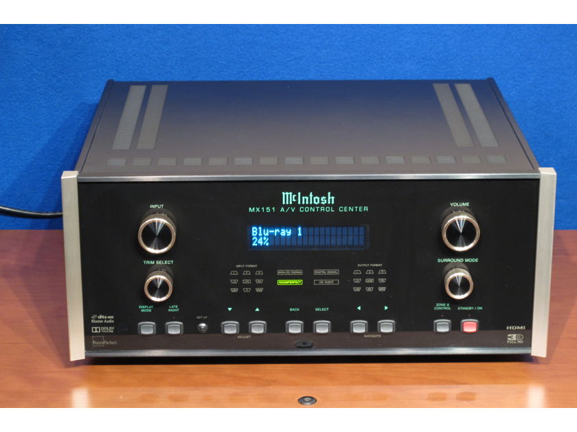 McIntosh MX 151 Home Theater Processor Excellent Condition, One owner,  has "Room Perfect" mic/stand and includes everything as new