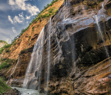 Горный комплекс- природа Кабардино-Балкарии ( Чегемские водопады, Голубое озеро, Черекское ущелье)