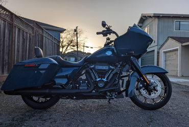 2021 HARLEY-DAVIDSON FLTRXS ROAD GLIDE SPECIAL "BILLARD TEAL" motorcycle for rent near Millbrae, CA