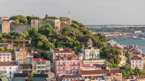 Lisbon: Alfama, Chiado and Baixa Walking Tour with Tastings
