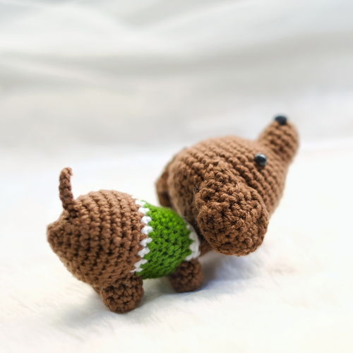 Pebbles the Dachshund Dog - Amigurumi Crochet pattern [English PDF]