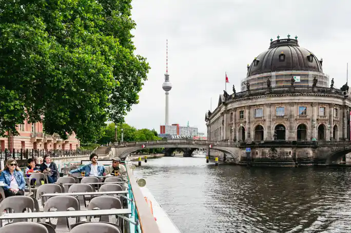 1-Hour City Sightseeing Cruise