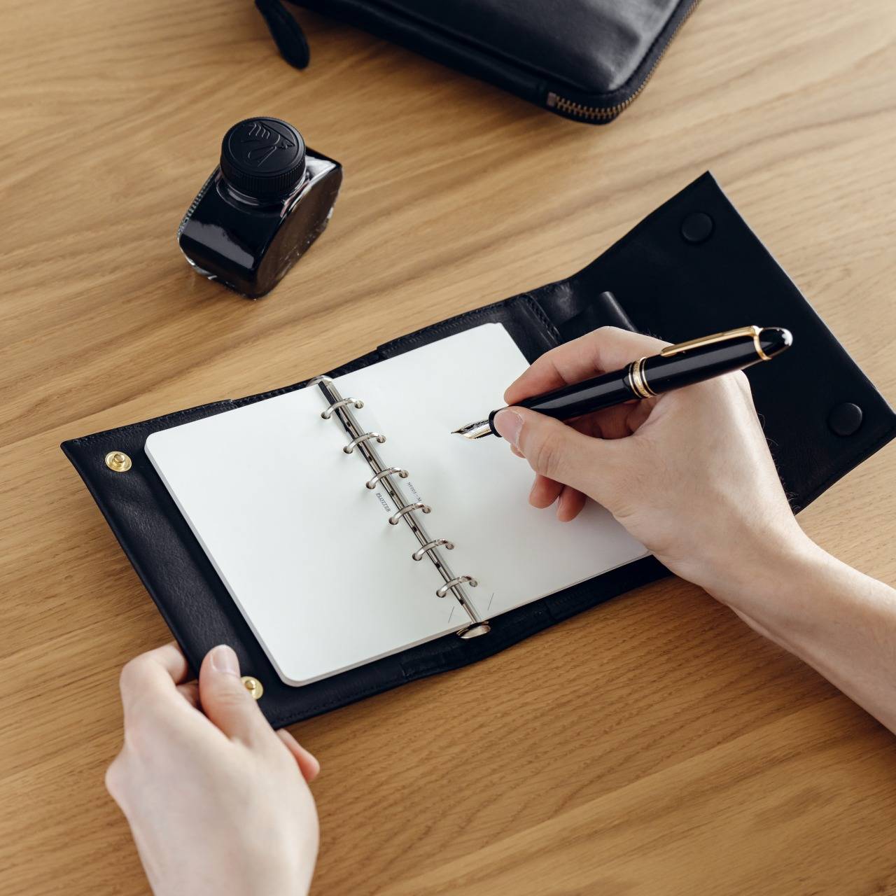System notebook for carrying your favorite pen, M6 size