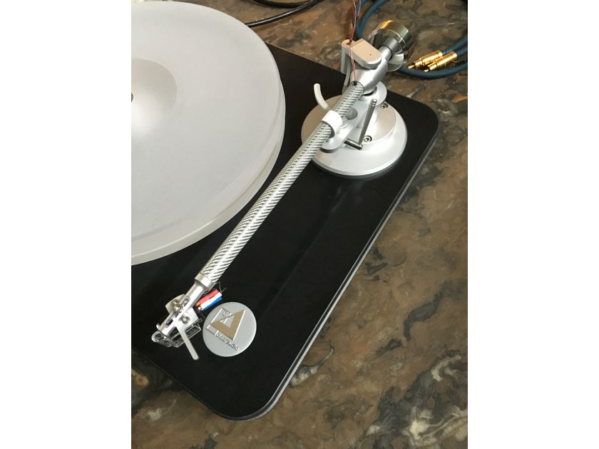 Clearaudio Performance CMB with NEW Verify Carbon Fiber Tonearm !!