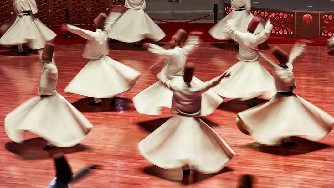 Bosphorus cruise Arabic night show - photo 3
