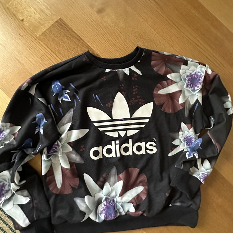 Pullover von Adidas 