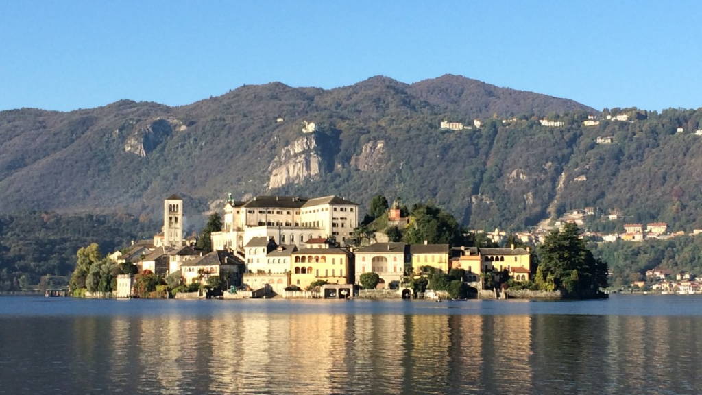 Lake Orta | Revittle