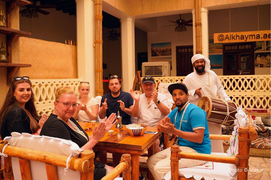 Dubai: Old Town, Souks, Street Food, Guided Tour & Abra Ride - photo 4