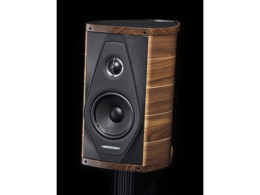 Sonus Faber  Olympica I in Walnut & black leather open box deal!