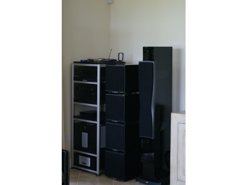 Dynaudio Sub 500 Piano Black Incredible Shape, Barely if Even Broken in All Boxes/ Manual