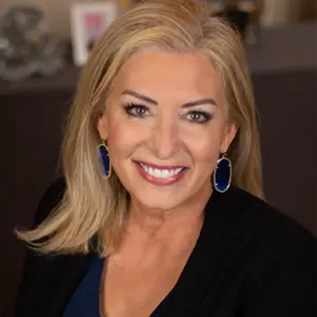 Portrait of Stephanie Setliff