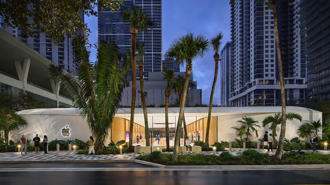 featured image for story, PRIMERA TIENDA APPLE ECOFRIENDLY SE ACABA DE INAUGURAR EN MIAMI WORLD CENTER