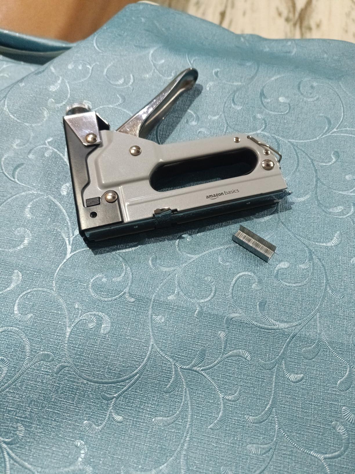 Heavy Duty Staple Gun with staples - (4-14mm) 600 Pieces