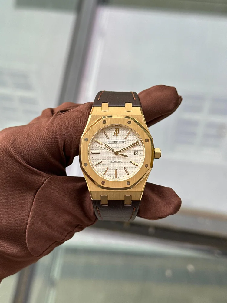 Audemars Piguet Royal Oak Selfwinding Yellow Gold 
