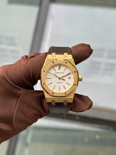 Audemars Piguet Royal Oak Selfwinding Yellow Gold