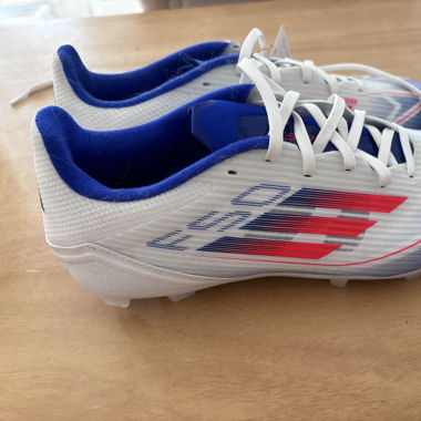 chaussure de foot Adidas F50