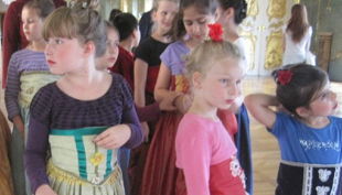 schloss charlottenburg kinder verkleidet