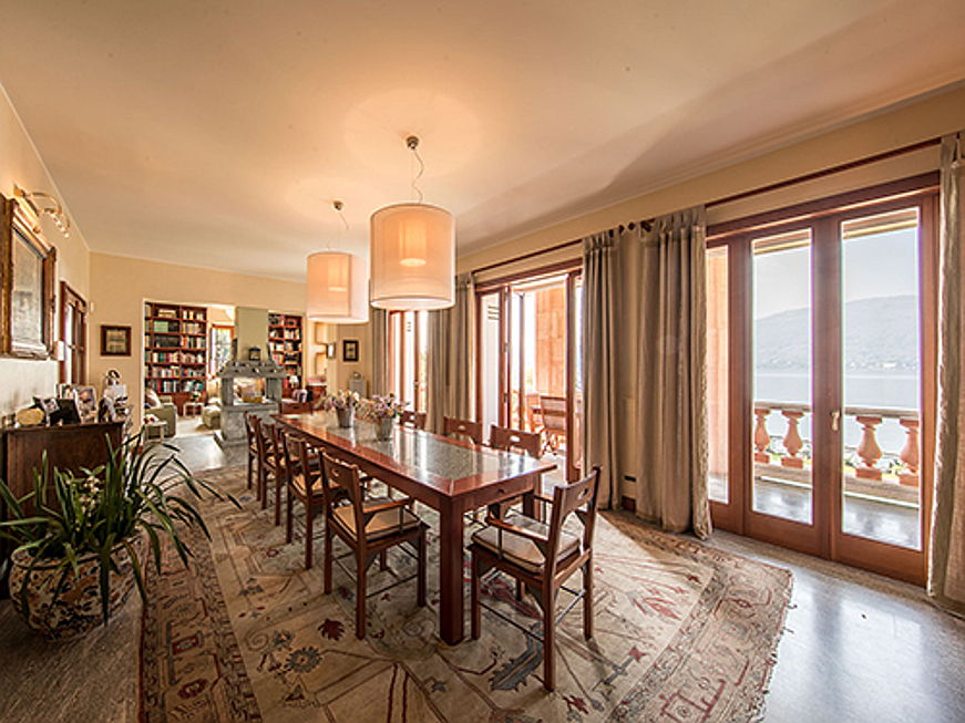  Hamburg
- Engel & Völkers vermarktet für 7 Millionen Euro die Villa von der italienischen Designerfamilie Alessi am Lago Maggiore.(Bildquelle: Engel & Völkers Laveno)
