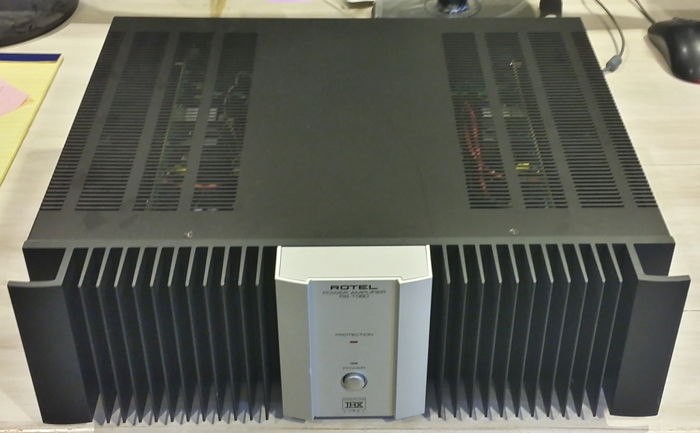 Rotel RB-1080 Silver 200 WPC Power Amplifier
