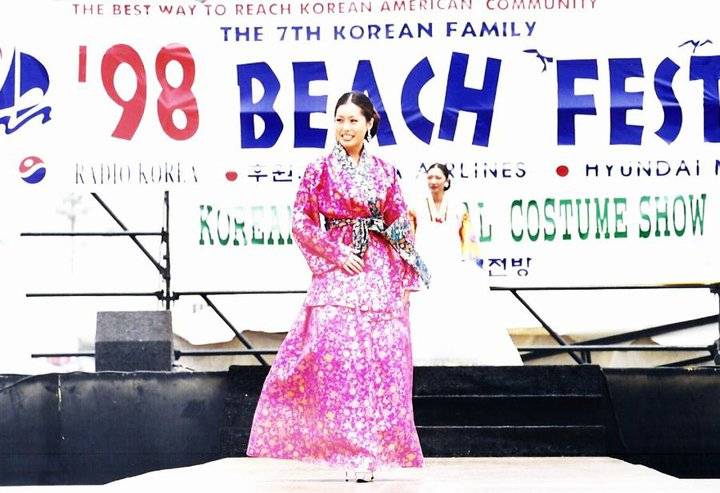 KOREAN TRADITIONAL PAEBAEK TEA CEREMONY BRIDE