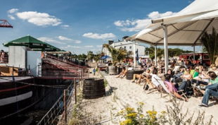 das eventschiff schiff und strand