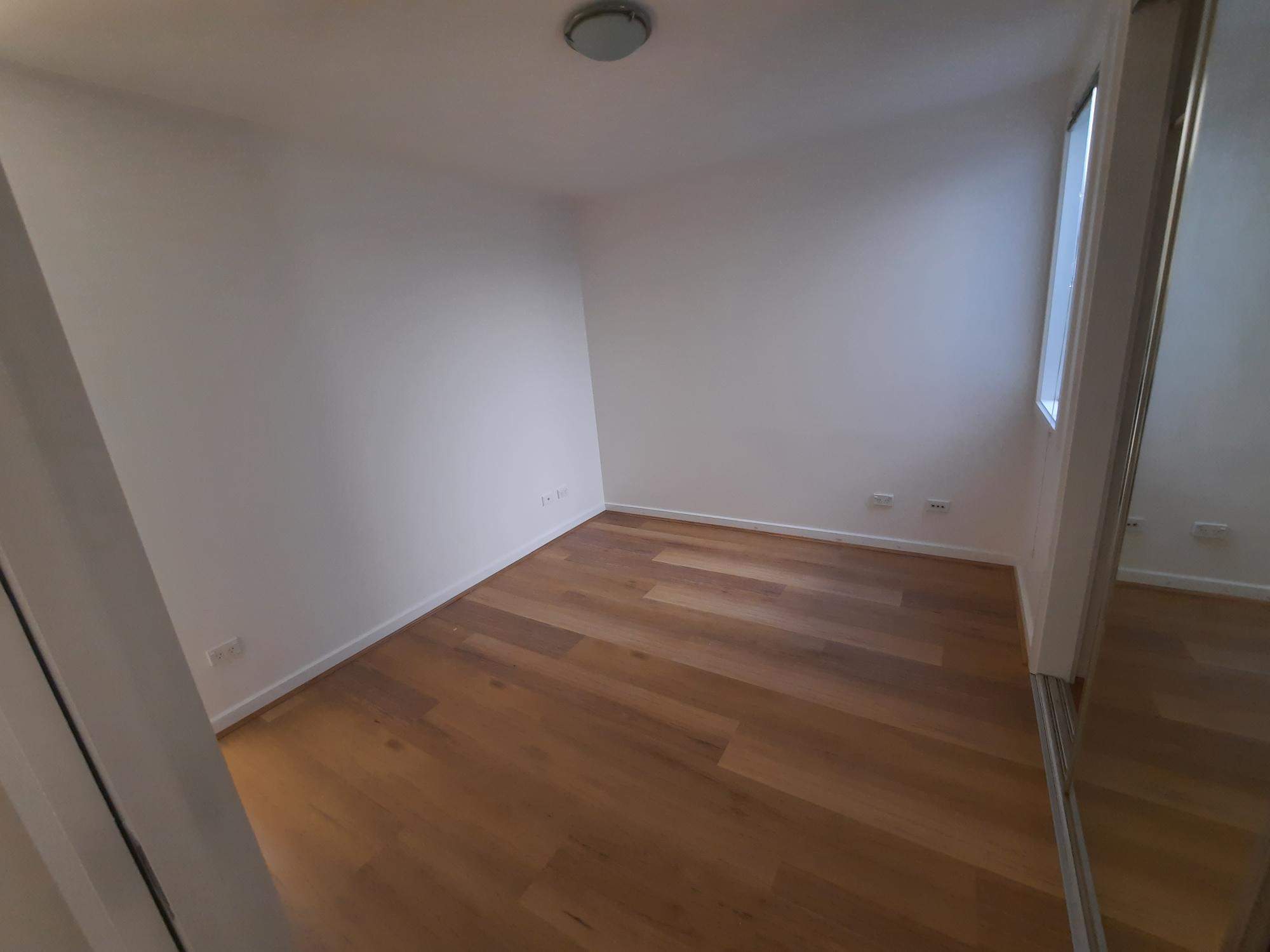 FOR LEASE NEWLY REFURBISHED APARTMENT W/ AIR-CON / HEATING - Image 7