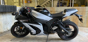 2013 KAWASAKI NINJA ZX-10R ABS motorcycle for rent near Fort Myers , FL
