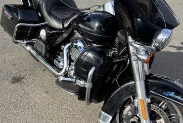 2015 HARLEY-DAVIDSON ULTRA LIMITED motorcycle for rent near Anaheim, CA