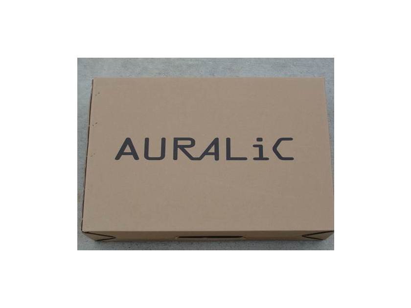 AURALiC TAURUS - Headphone and  Preamplifier - As New