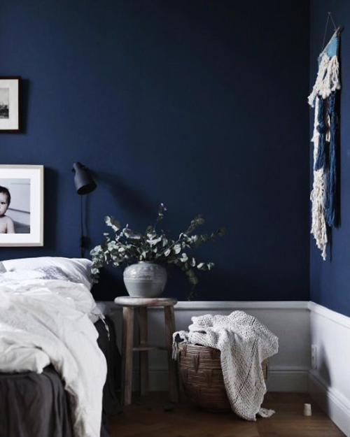 classic-blue-bedroom