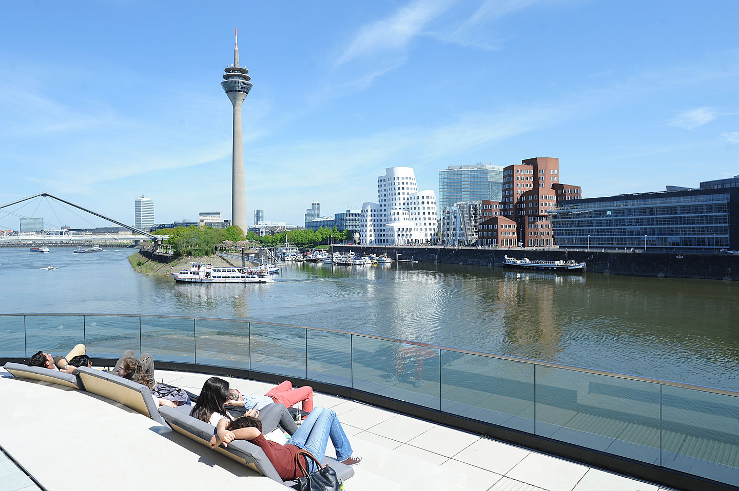  Düsseldorf
- ileadmin_assets_bilder_dmt_bildarchiv_public_Medienhafen_MedienHafen 3.jpg