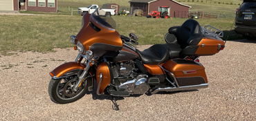 2015 HARLEY-DAVIDSON FLHTCUL ELECTRA GLIDE ULTRA CLASSIC LOW (CUSTOM COLOR) motorcycle for rent near BOX ELDER, SD