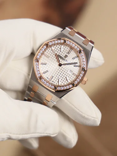 Audemars Piguet Royal Oak Lady Quartz 67651SR.ZZ.1261SR.01