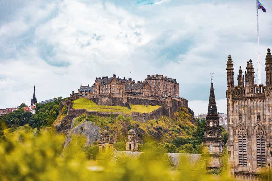 Edinburgh Castle Tickets & Tour - Local Scottish Guide In a Kilt - photo 4