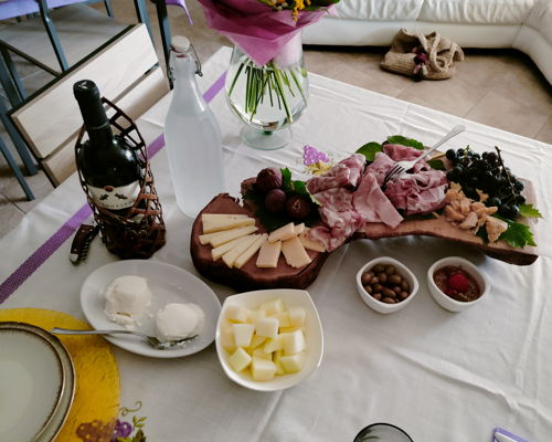 Food experiences Olbia: Sunset aperitif in the heart of Sardinia