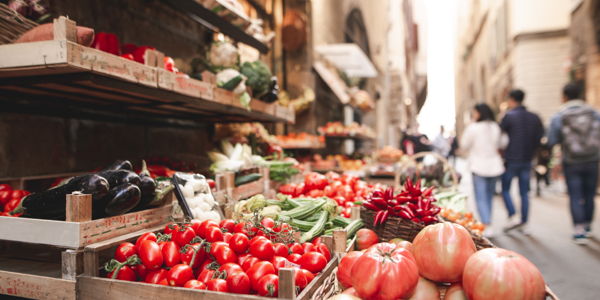 Market tour and Vegetarian Cooking Class in Bologna