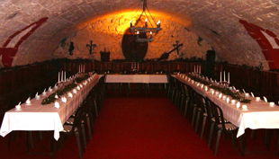 burg ronneburg weinkeller