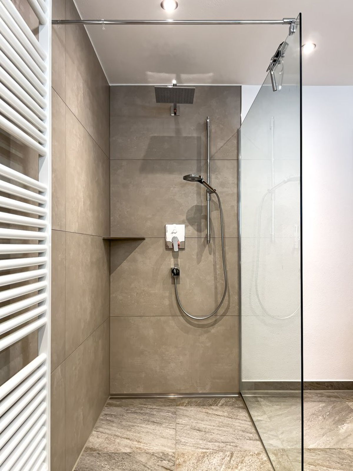 Foto Kundenreferenz Badsanierung Barrierefreiheit und Komfort