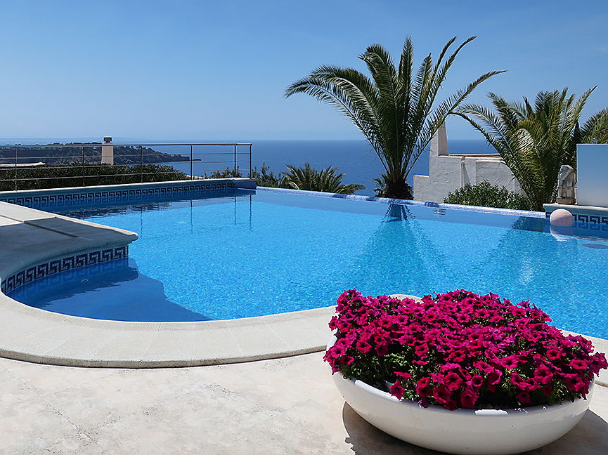  Ibiza
- komplett-renovierte-villa-in-gesicherter-urbanisation.jpg