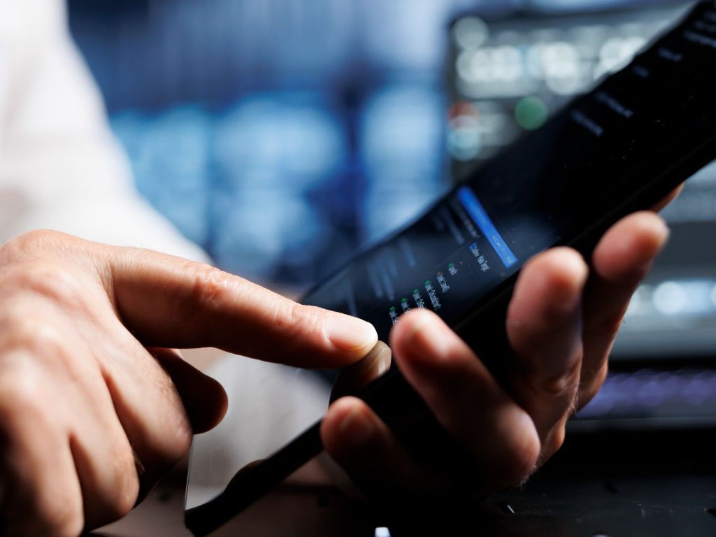 Membangun Ketahanan Siber: Menumbuhkan Kesadaran Digital dan Kebiasaan Baik