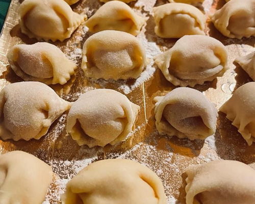 Cooking classes Asti: Asti's culinary tradition: agnolotti and chiciola