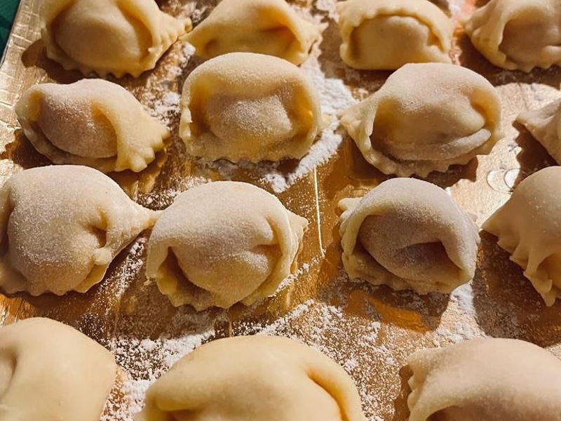 Cooking classes Asti: Asti's culinary tradition: agnolotti and chiciola