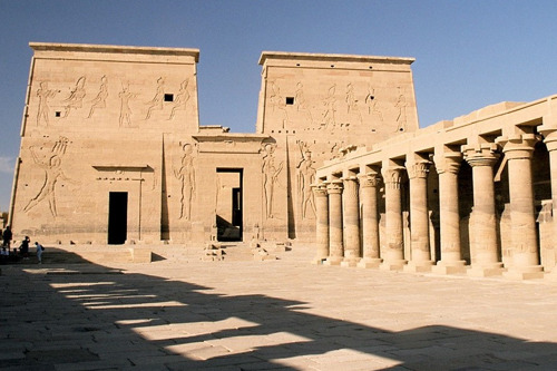 В город Асуан и к древнеегипетскому храму Абу-Симбел