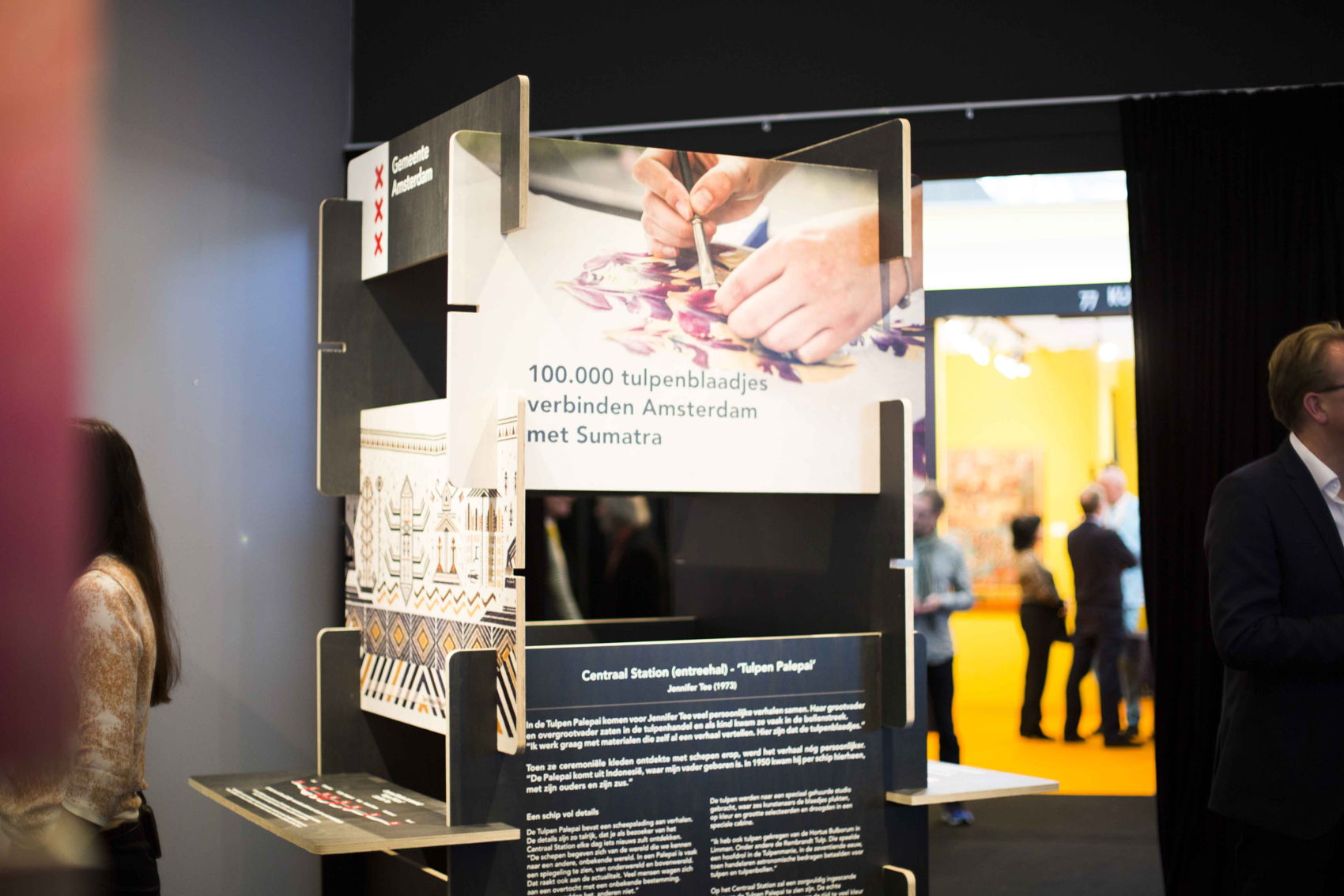 De reizende kunsttorens, hier op PAN Podium, de kunstbeurs in de RAI in Amsterdam voor het eerst werden gebruikt. Foto: Nina Albeda Jelgersma De reizende kunsttorens, hier op PAN Podium, de kunstbeurs in de RAI in Amsterdam voor het eerst werden gebruikt. Foto: Nina Albeda Jelgersma