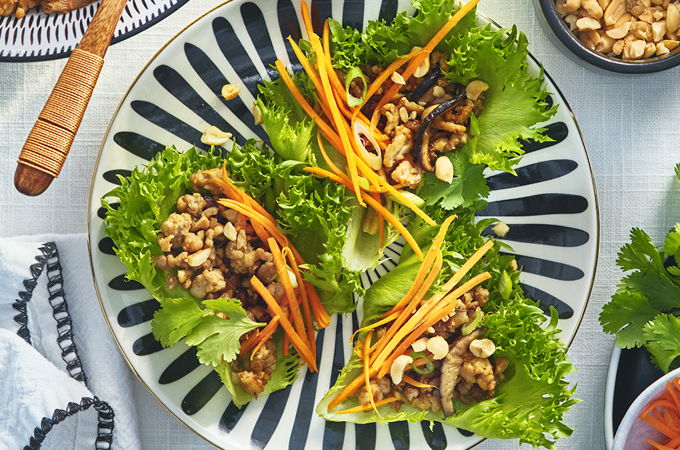 Wraps de laitue au sauté de porc (san choy bow)